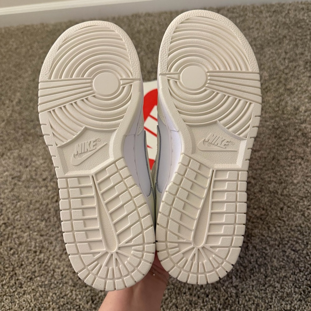NWT Nike Dunk Low ‘White Sail’ Women’s 8.5 - Picture 6 of 9